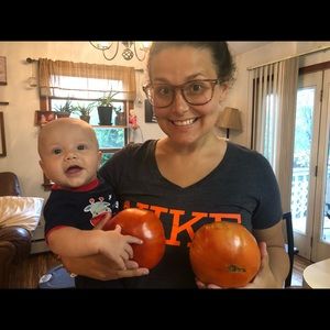 Meet your Posher, Monica